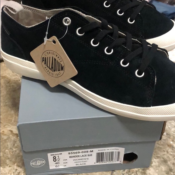 NWB PALLADIUM suede shoe Sneaker black white - Picture 1 of 9